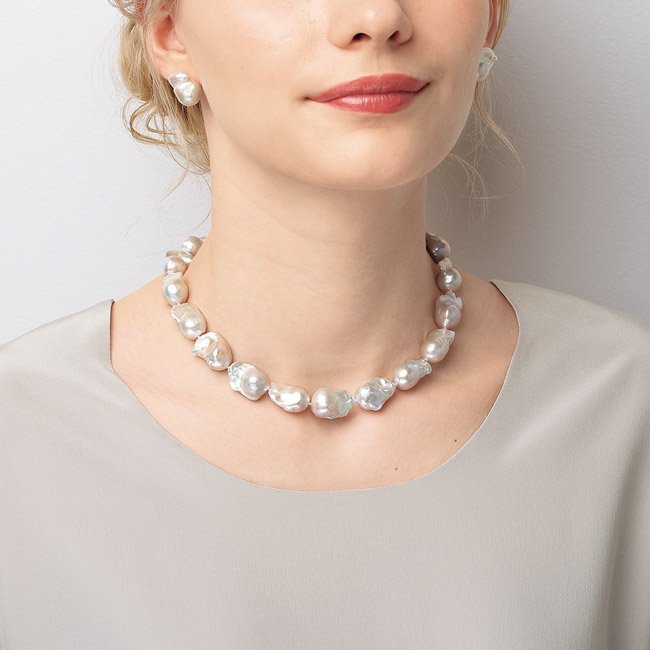オイスターシェイプ･淡水バロックパールネックレス