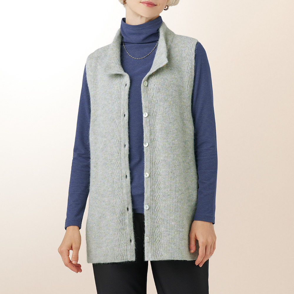 アルパカ混ニットベスト