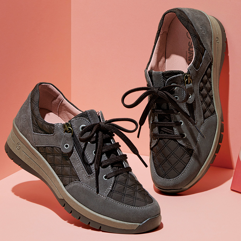 4Eファスナー付きスニーカー