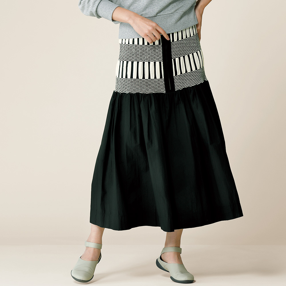 ストラップシューズ