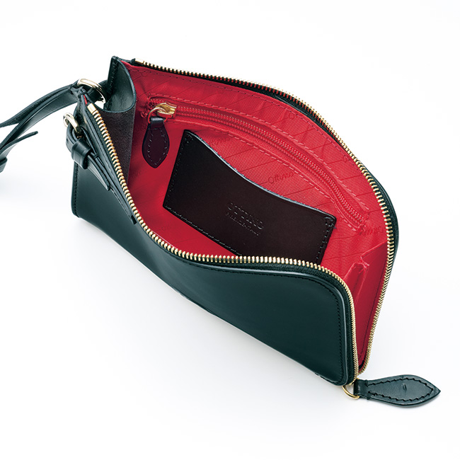 スリムクラッチバッグ