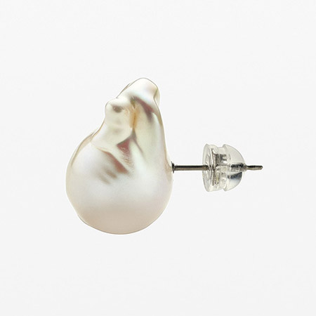 オイスターシェイプ･淡水バロックパールピアス