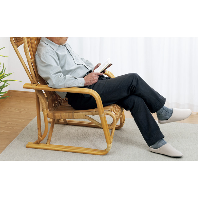 丸籐仕上げのくつろぎ椅子/設置・梱包配送料込み