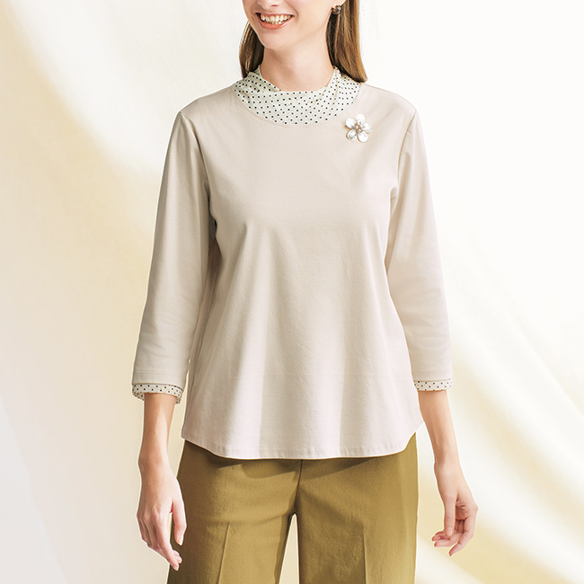 チュール使いプルオーバー