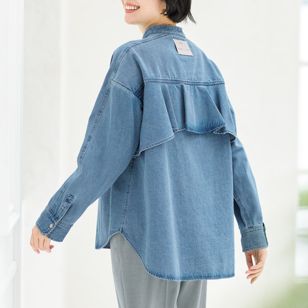 バックフリルデニムブラウス