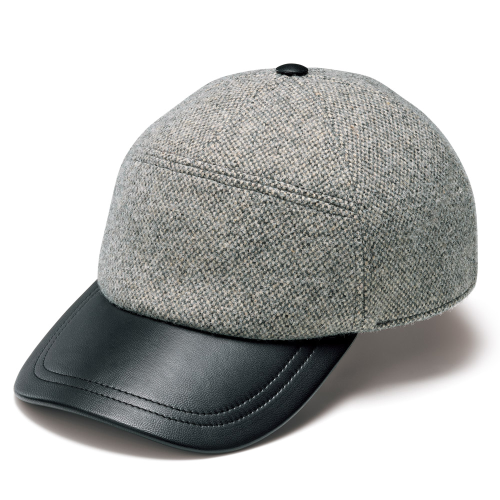 レザー使いのベースボールキャップ