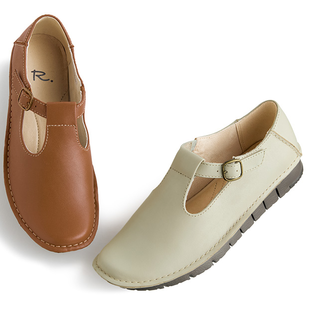 Tストラップシューズ