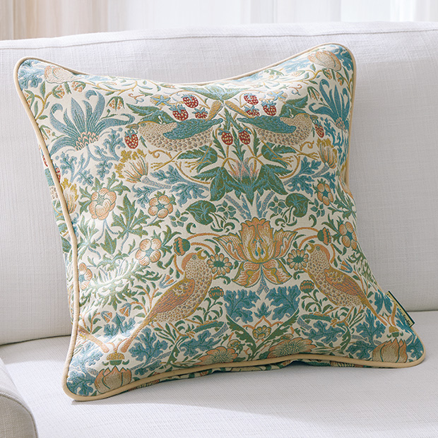 クッション／いちご泥棒