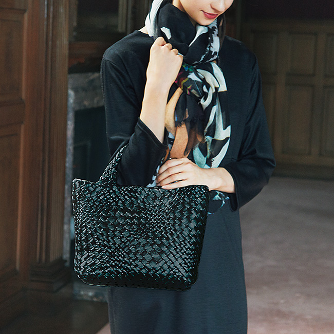 ハンドメッシュ・ミニハンドバッグ