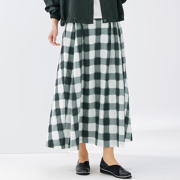 ブロックチェックのロングスカート
