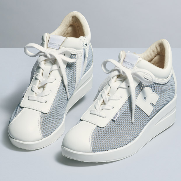 ファスナー付きメッシュスニーカー