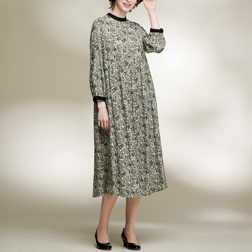 プリントワンピース