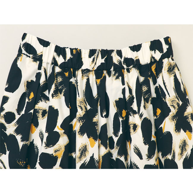 コットンフラワープリントスカート