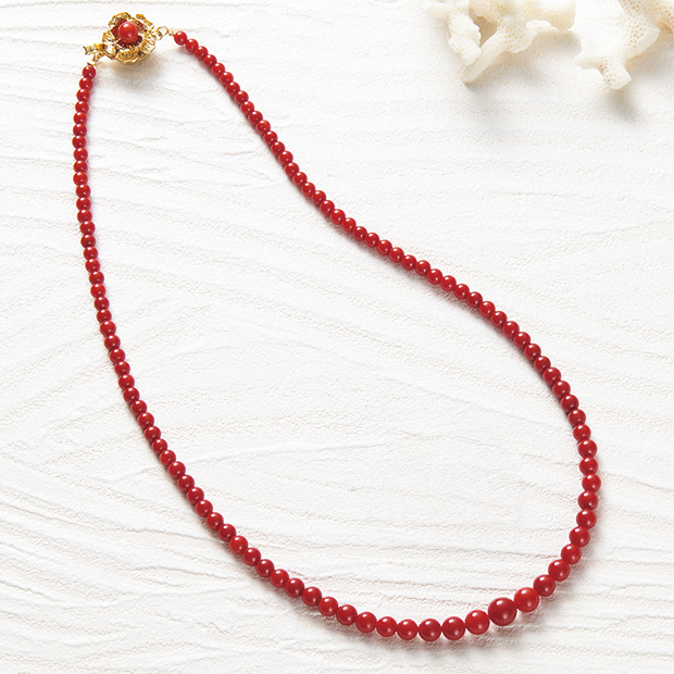 胡渡珊瑚グラデーションネックレス