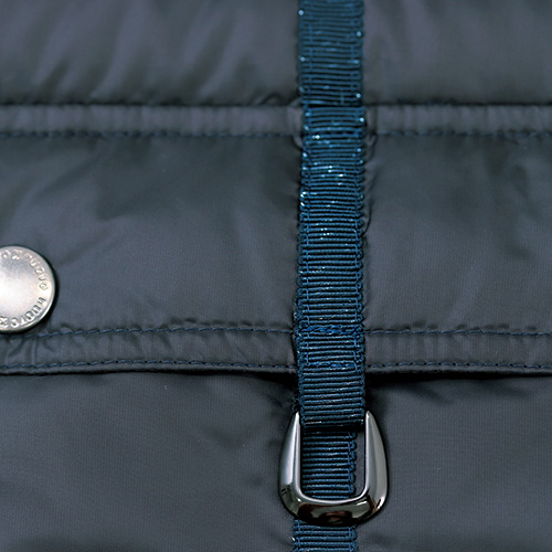 配色使いダウンコート