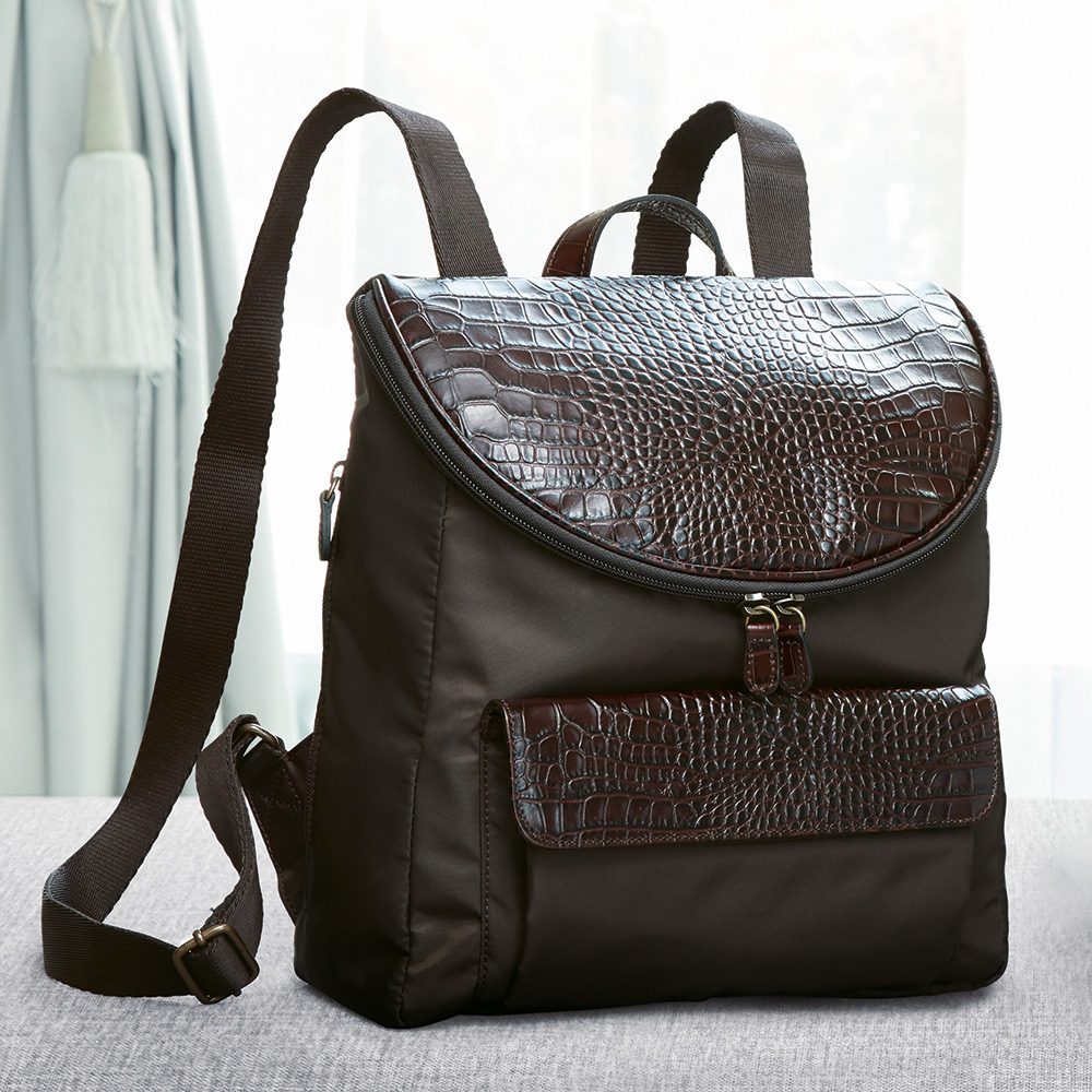 クロコ型押しレザー使いのナイロンリュック／当社限定モデル