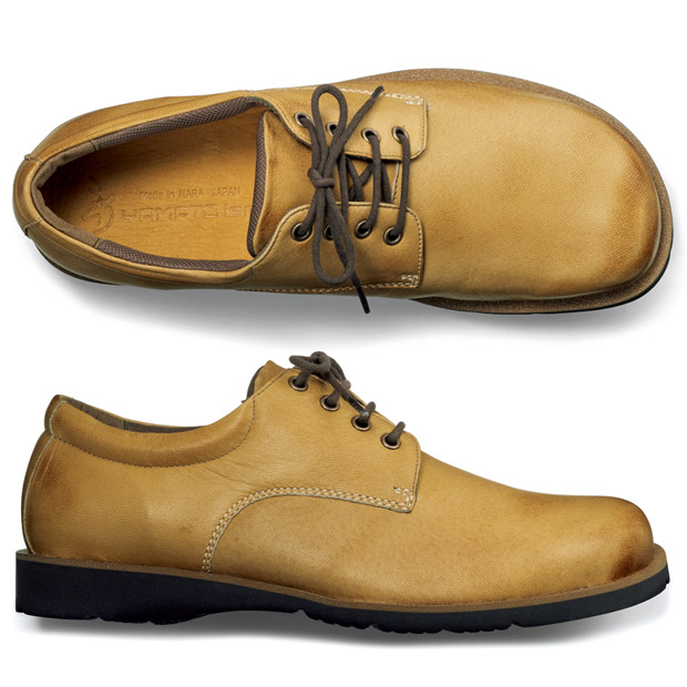 国内鞣し鹿革･軽量足なり設計シューズ