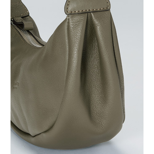 ムースライトレザー・ショルダーバッグ