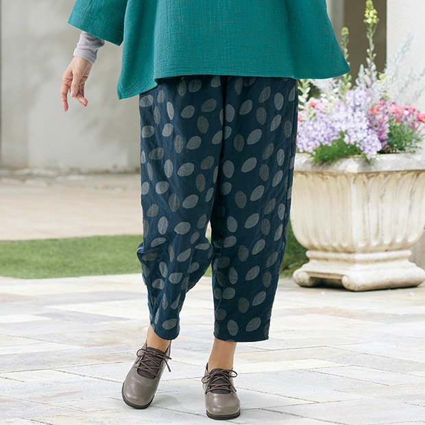 変わり水玉ジャカードパンツ