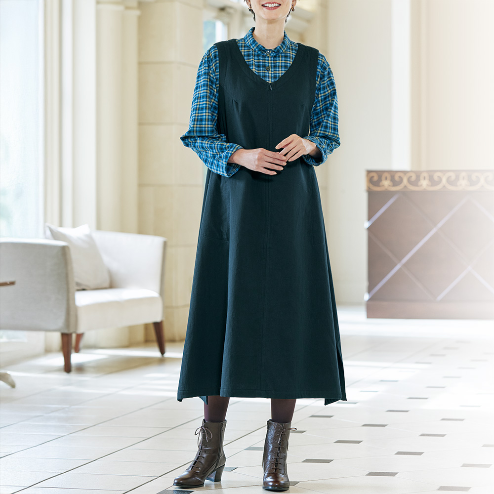 コットンウールのVネックジャンパースカート