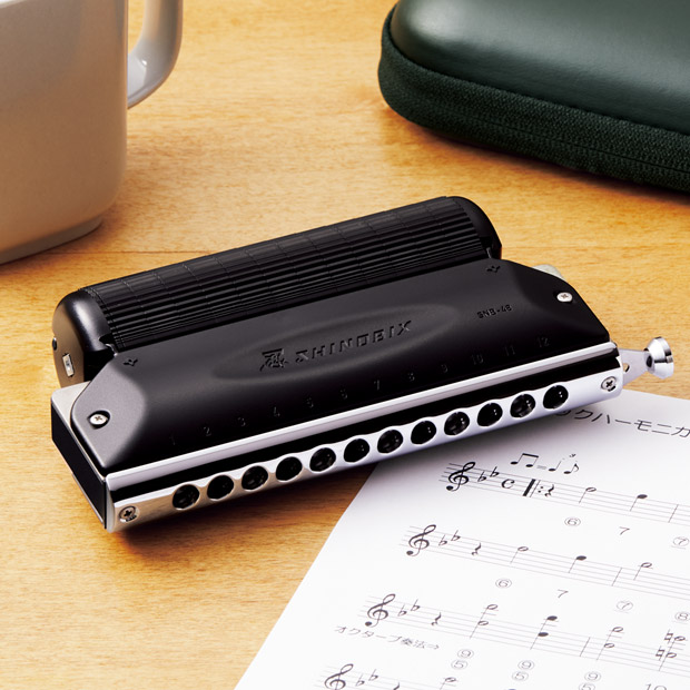 消音器付クロマチックハーモニカ