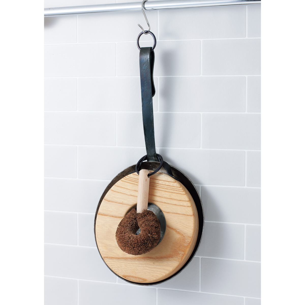 鍛鉄のフライパン(鍋敷き・手入れ用たわし付)