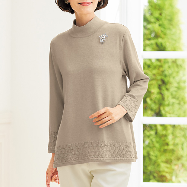 裾レース編みウール混プルオーバー