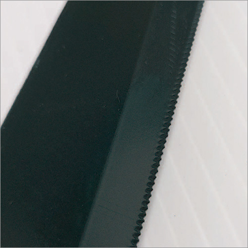 自立する車輪付き草刈りはさみ