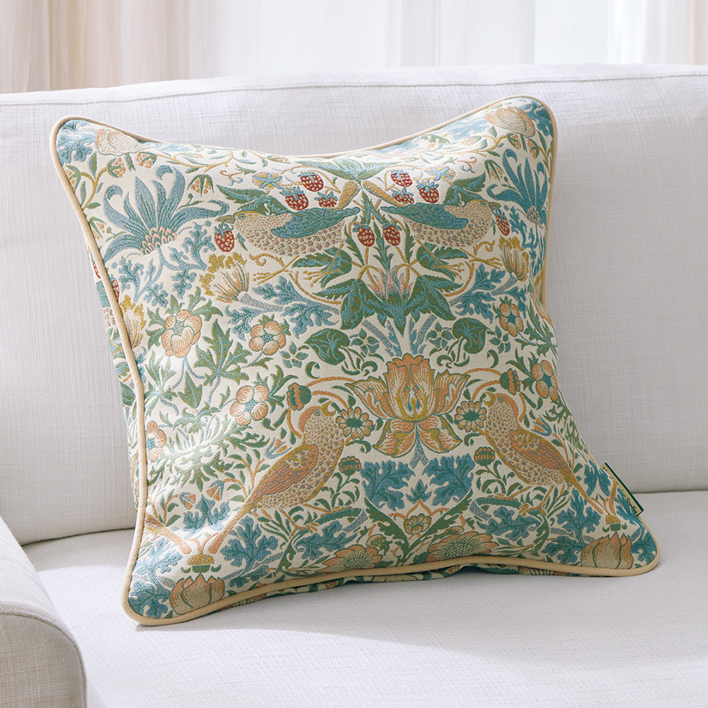 クッション／いちご泥棒