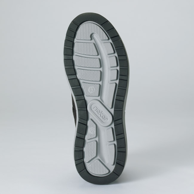 サイドファスナーミドルカットシューズ