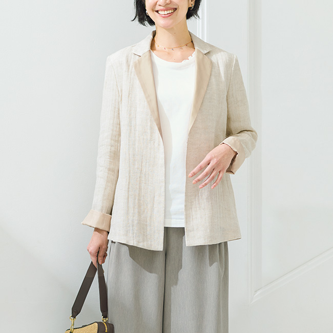 フリル使いプルオーバー