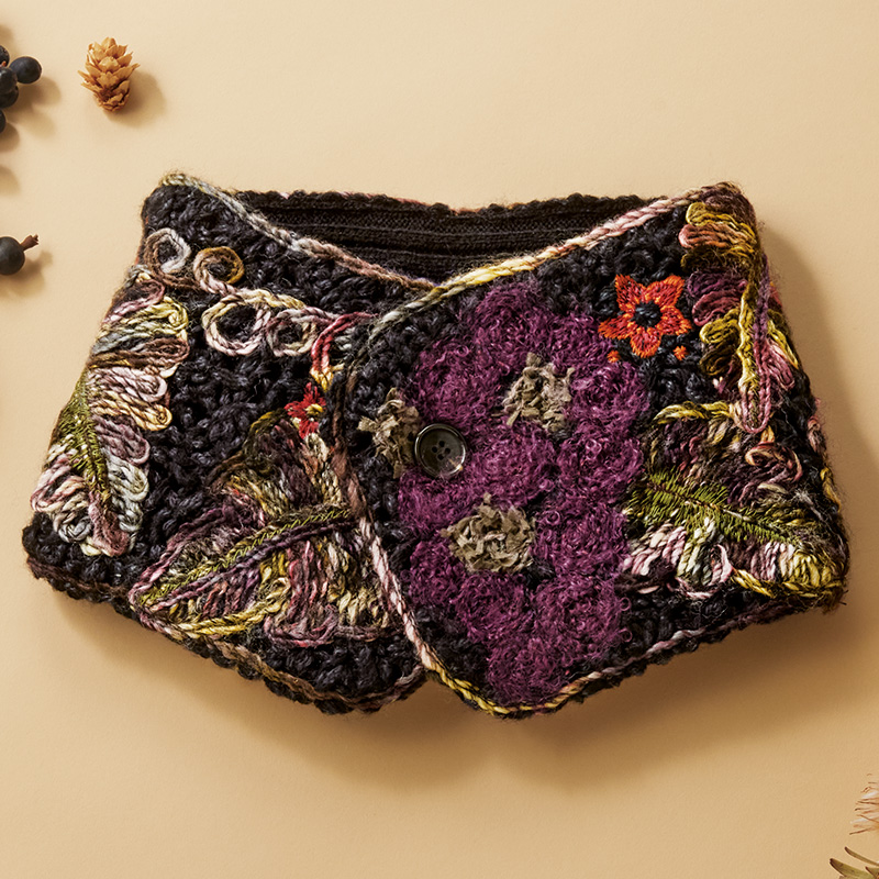 コード刺しゅうネックウォーマー