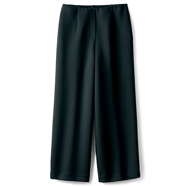 ふわふわ素材のきれいめワイドパンツ