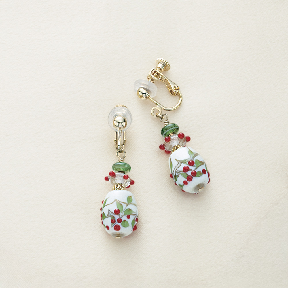 トンボ玉イヤリング／南天