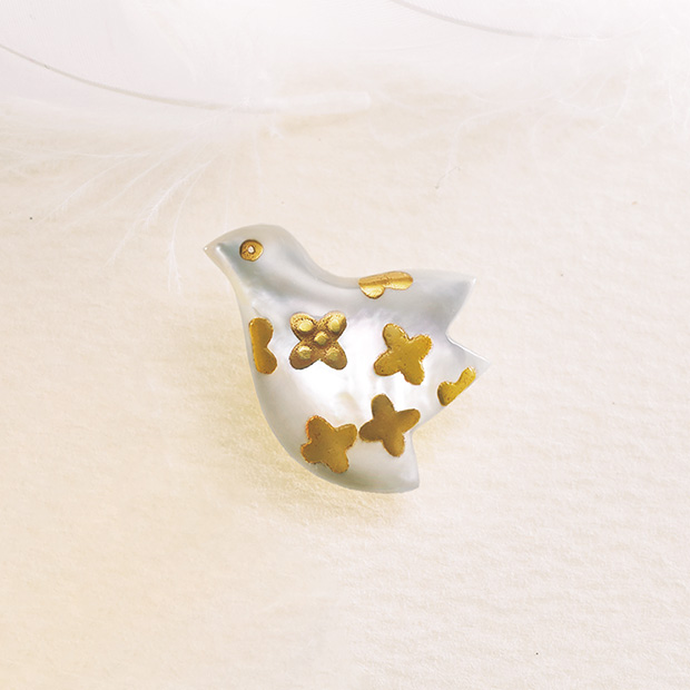 小鳥のブローチ