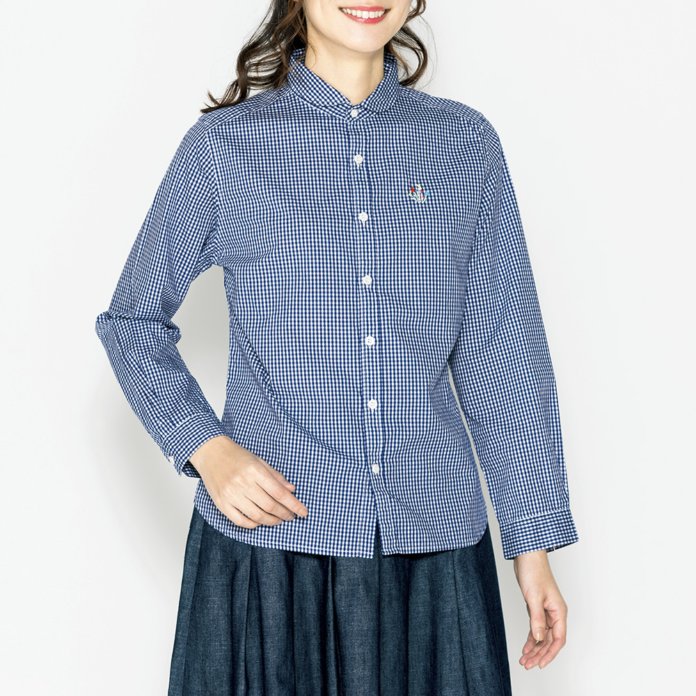 花束刺しゅうのブラウス