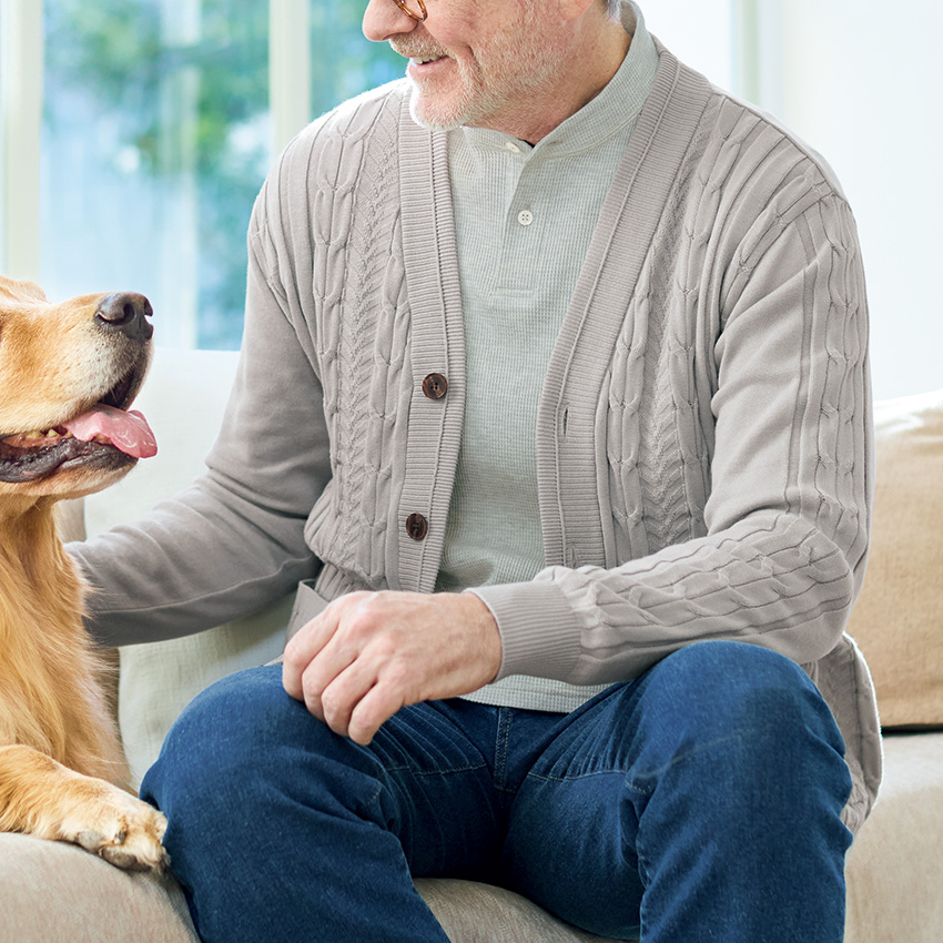 ケーブル使いカーディガン