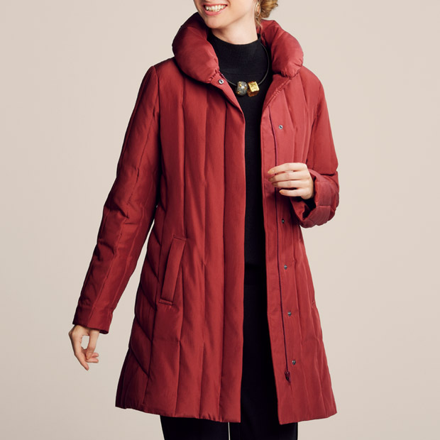 すっきり見えのシルクダウンコート