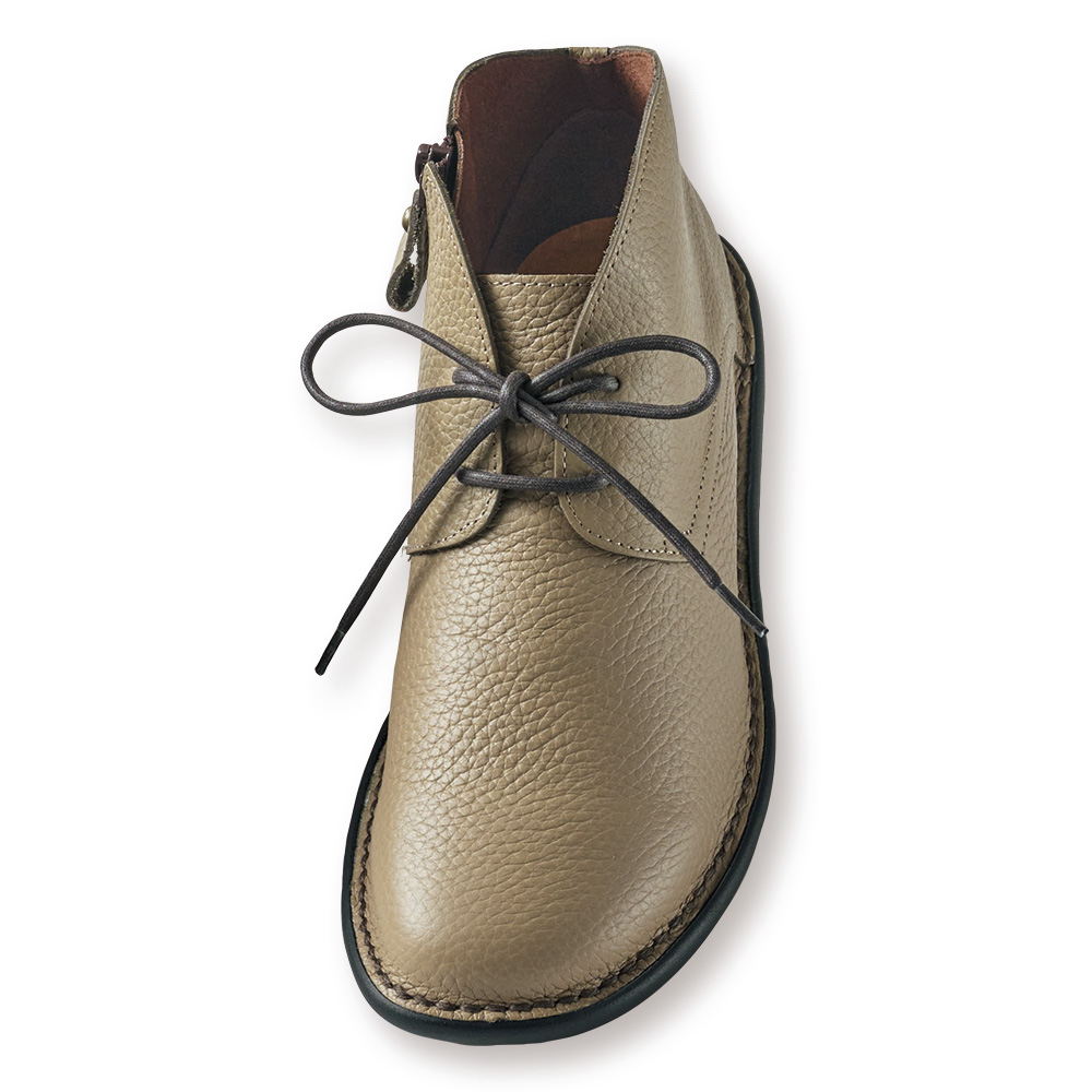 ナチュラルスタイルの快適ショートブーツ