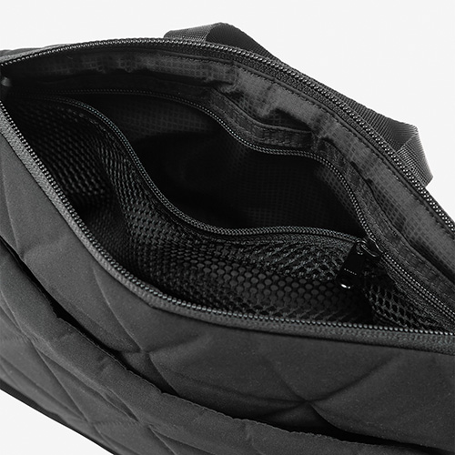 ショルダーバッグ/ジオフェイスポーチ