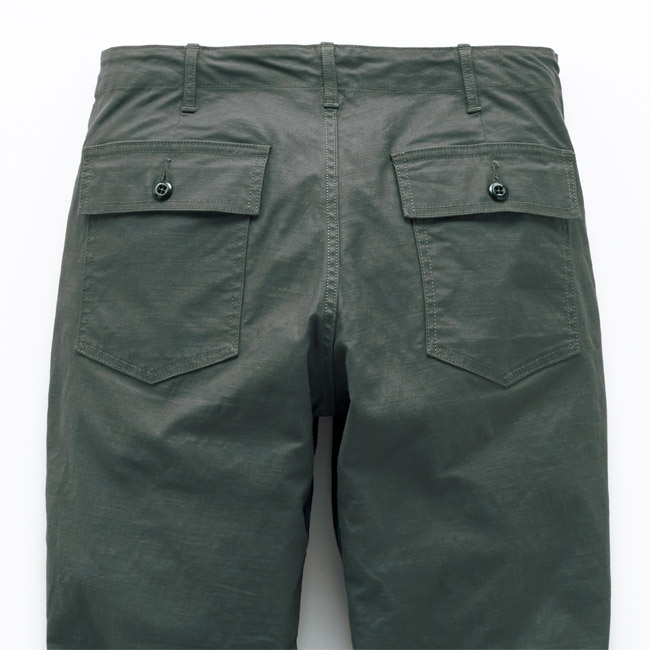 ストレッチバックサテン･ベイカーパンツ