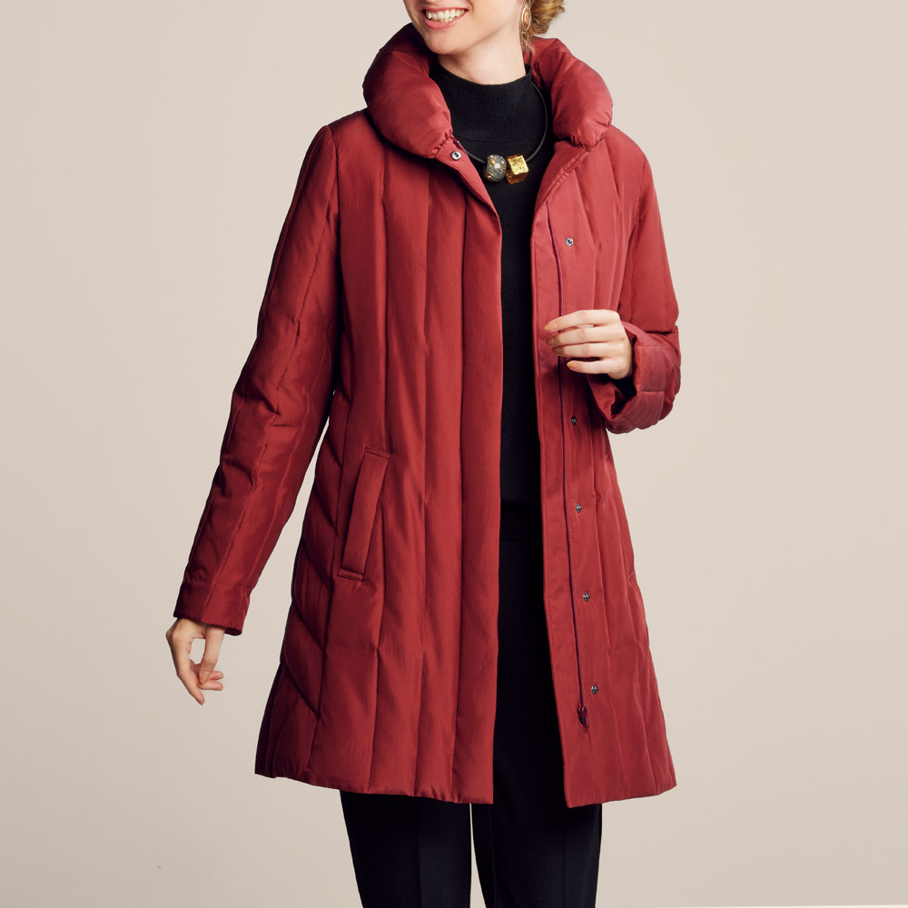 すっきり見えのシルクダウンコート