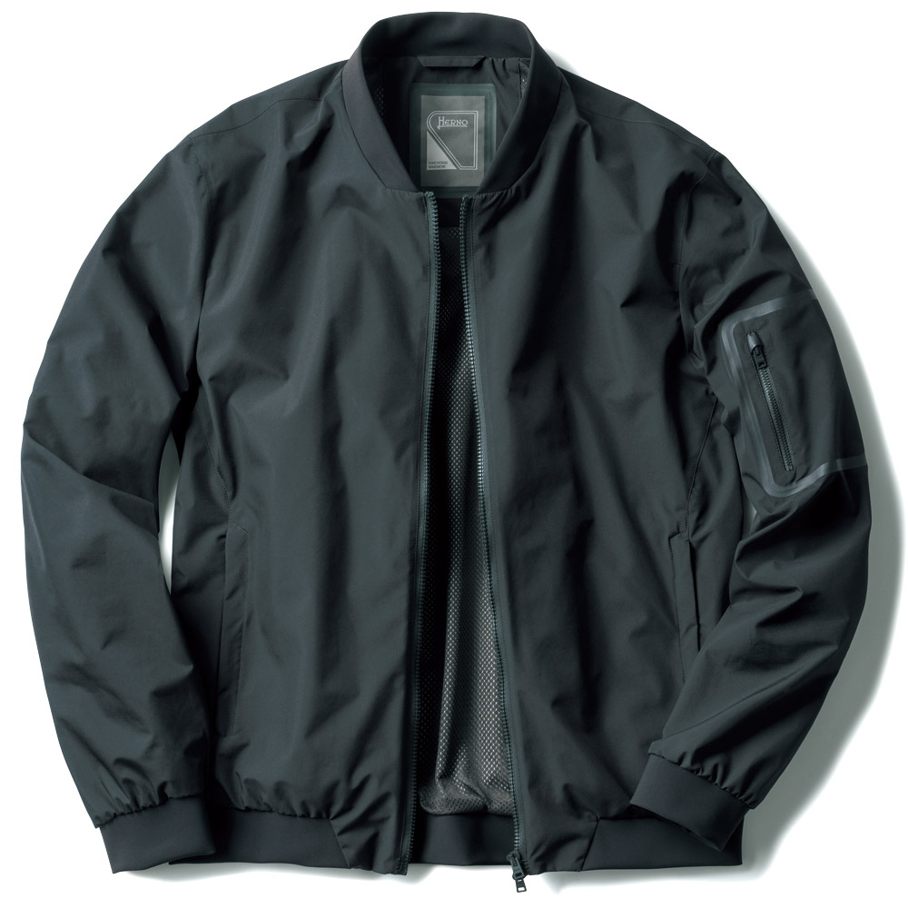 ファンクショナルワードローブ／ブルゾン