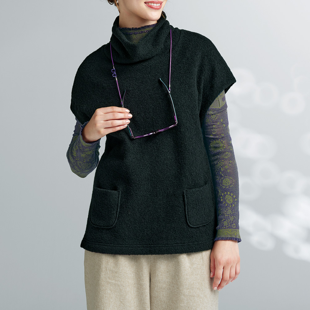 ポケット付きウール混ベスト