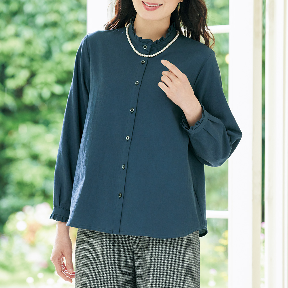 フリルカラーシャツ