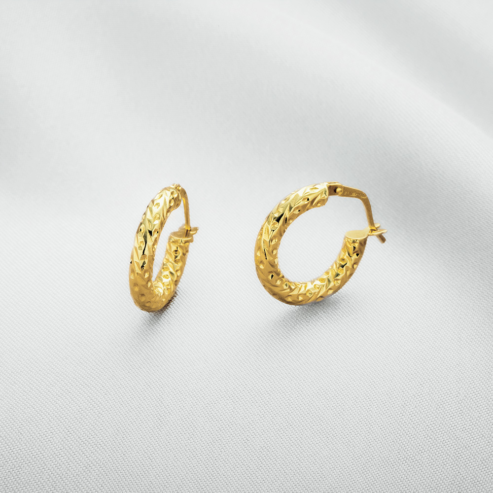 ゴールドフープピアス