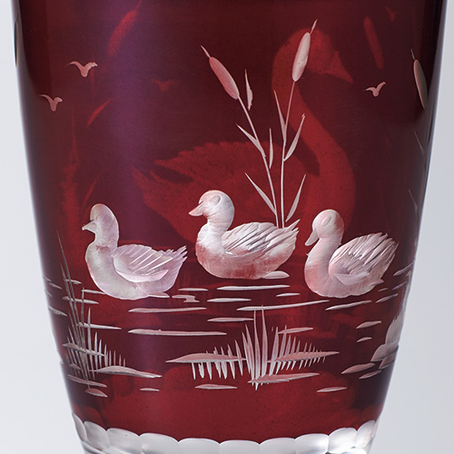 ボヘミアガラスフリーカップ/白鳥の親子