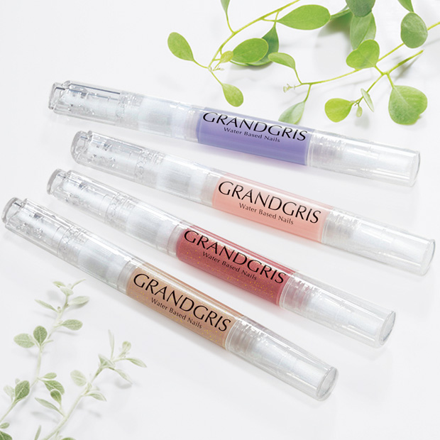 爪がよろこぶ美容液ネイル／4色セット