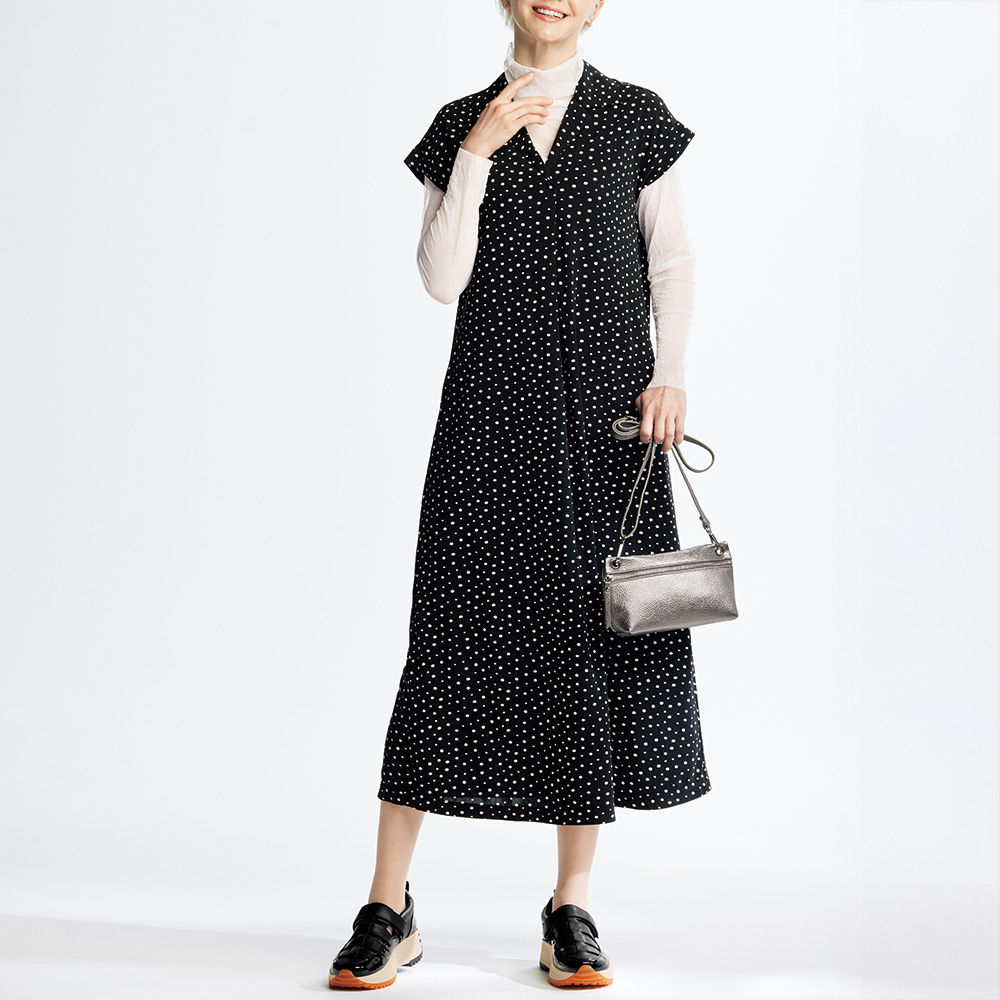 ドット柄ワンピース