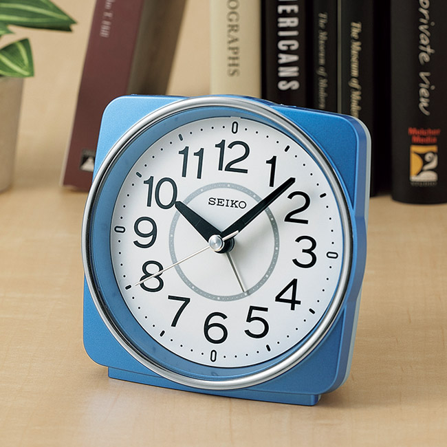 大きな文字の電波アラームクロック